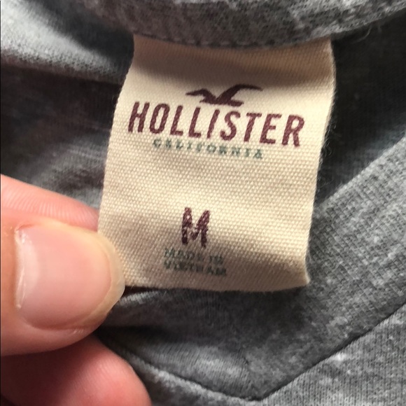 Gray hollister shirt - Picture 2 of 3